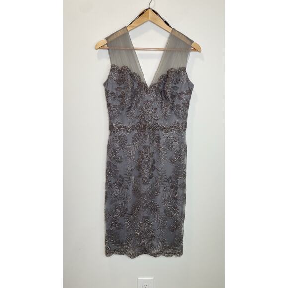 Tadashi Shoji Dresses & Skirts - Tadashi Shoji Lace Sheath Dress Women’s Size 4 Gray Corded Floral Mesh Wedding